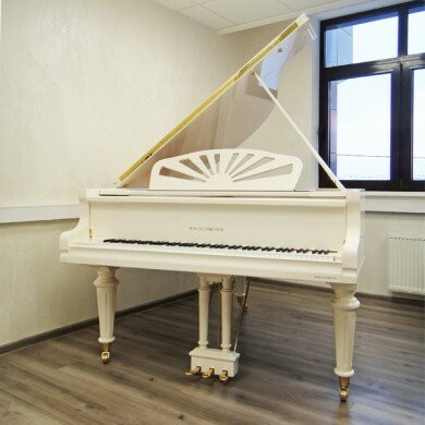 August Förster 170 «классический»